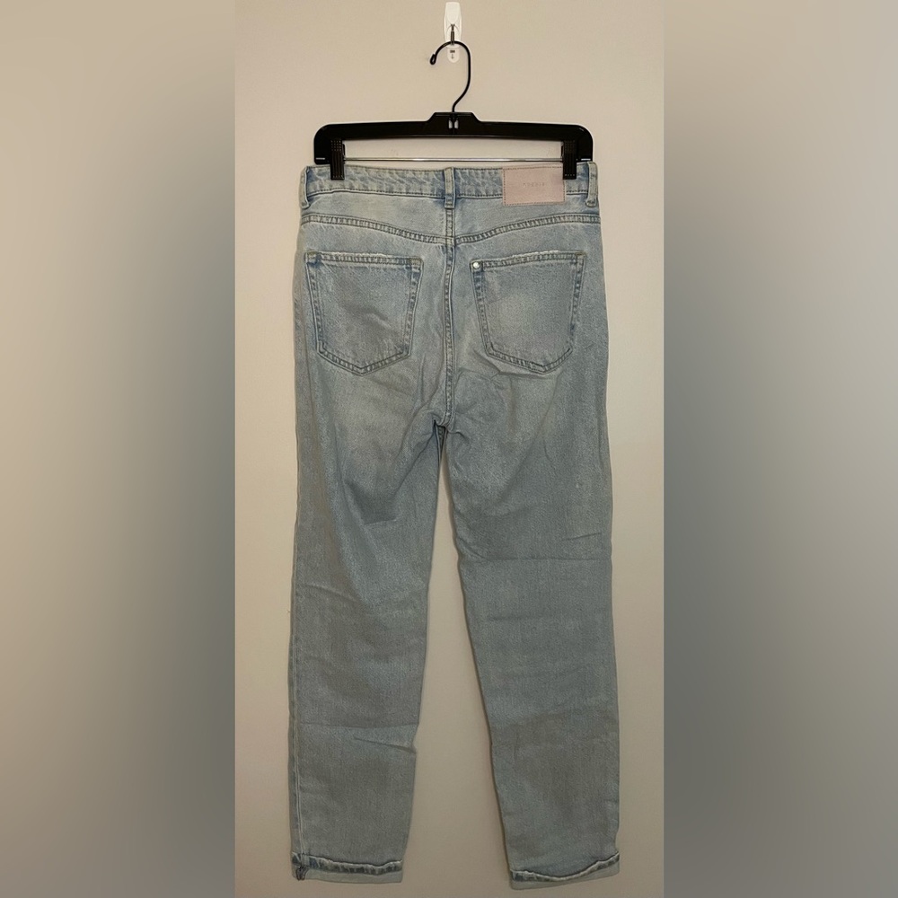 H&M &Denim 90s Boyfriend Fit Low Jeans, Blue, Light Wash, Size 2, EUC - Picture 3 of 8